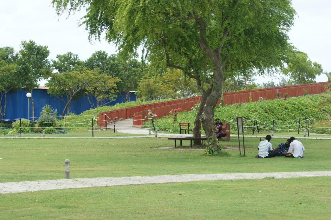 Rivethi Beach Hulhumale Exterior photo